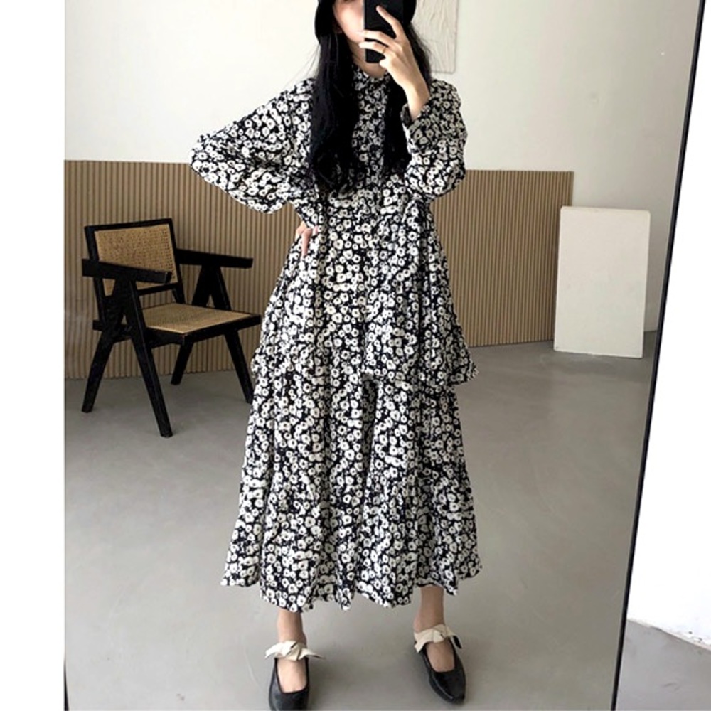 Floral midi dress - Picture 2 of 6